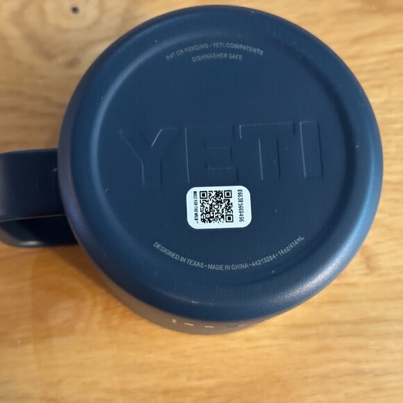YETI Rambler Stainless Steel Mug with MagSlider Lid, Vacuum Insulated, Navy - Picture 12 of 14